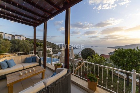 Villa for sale  in Kas, Antalya, Turkey, 5 bedrooms, 330m2, No. 193893 – photo 3