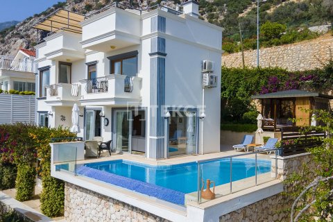 4+1 Villa  i Kas, Antalya, Turkiet Nr. 193892 - 1