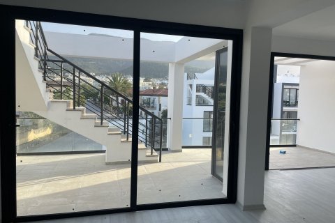 Продажа квартиры  в Алсанджаке, Гирне, Северный Кипр 4 комн., 150м2, №211125 – фото 10