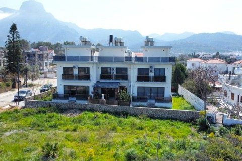 Продажа виллы  в Гирне, Северный Кипр 3 комн., 120м2, №211124 – фото 1