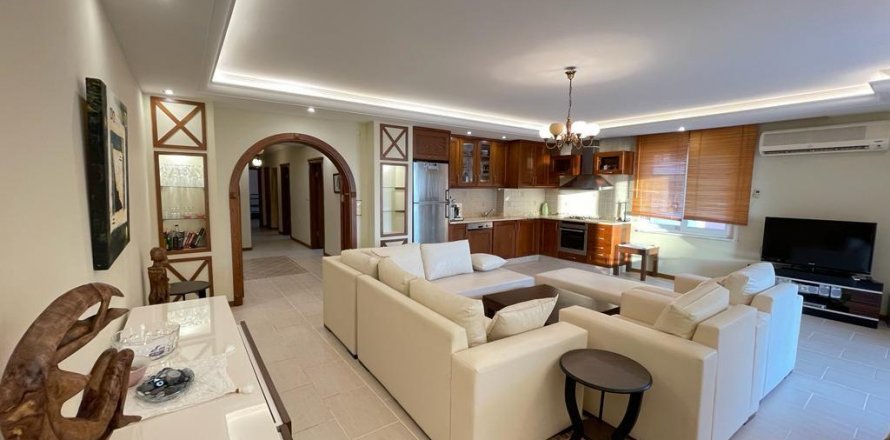 Lejlighed  i Mahmutlar, Antalya, Tyrkiet Nr. 207492