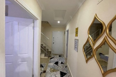 آپارتمان در  Mahmutlar ، ترکیه 210 متر مربع.  شماره 209742 - 6