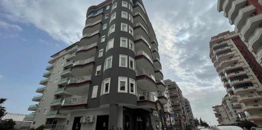 آپارتمان در  Mahmutlar ، ترکیه 210 متر مربع.  شماره 209742