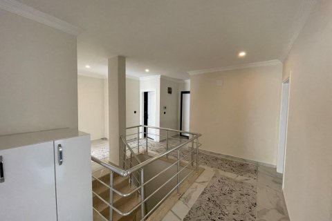 آپارتمان در  Mahmutlar ، ترکیه 180 متر مربع.  شماره 209741 - 11