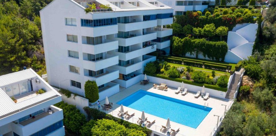 Квартира  3-х ком. в Аланье, Анталья, Турция №208998