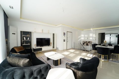 Продажа квартиры  в Махмутларе, Анталье, Турция 4 комн., 185м2, №210464 – фото 1