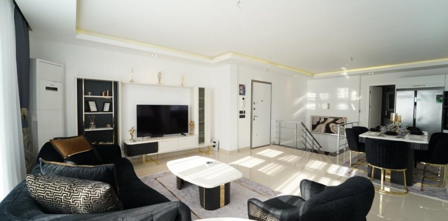 Квартира  4-х ком. в Махмутларе, Анталья, Турция №210464