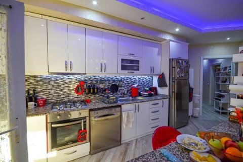 آپارتمان در  Mahmutlar ، ترکیه 140 متر مربع.  شماره 209128 - 2