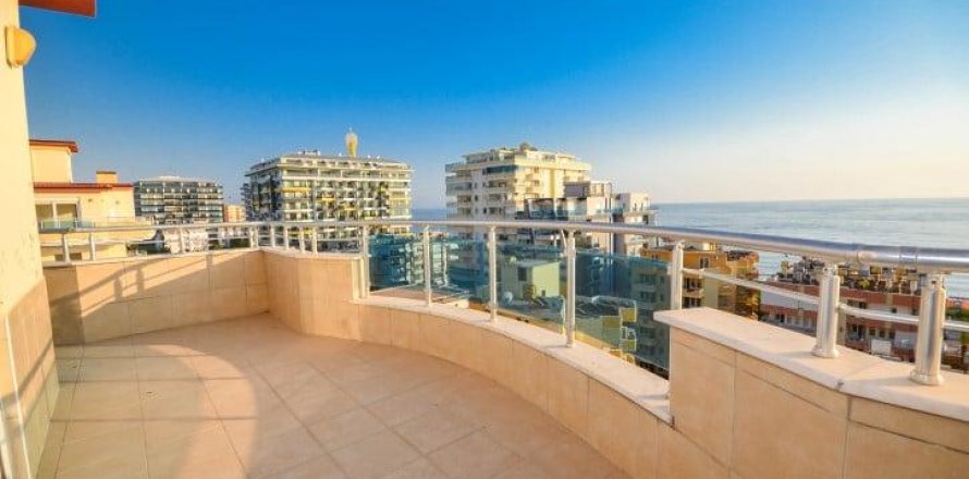 Penthouse  in Mahmutlar, Antalya, Turkey No. 209227